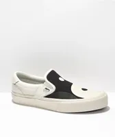 Straye Ventura One Love White & Black Slip-On Skate Shoes