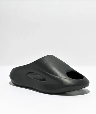 Trillium Palmer Black Slide Sandals 