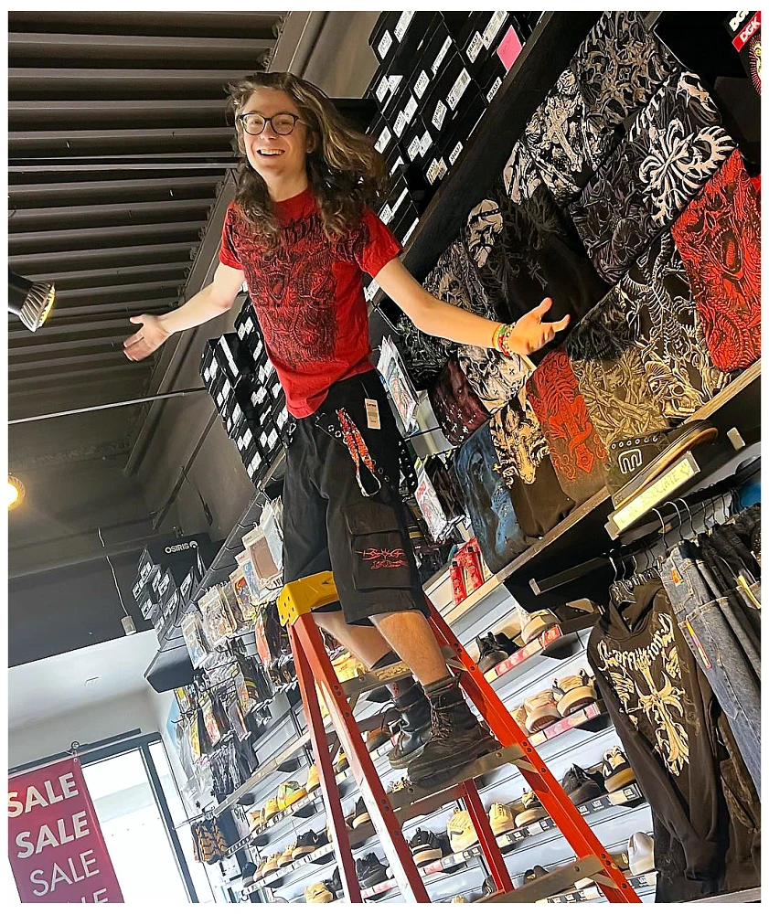 Vitriol Drained Ultra Wide Strap Cargo Black Shorts