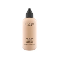 Base a Prueba de Agua M·A·C Studio Face and Body Foundation