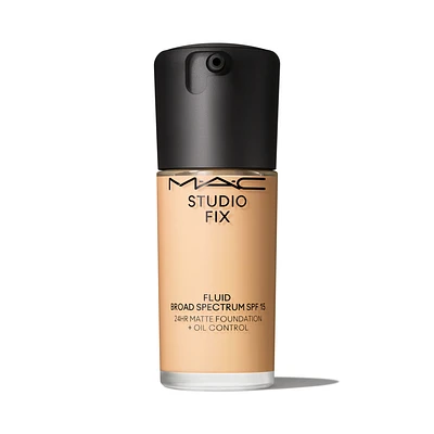 Studio Fix Fluid SPF 15 24HR Matte Foundation + Oil Control