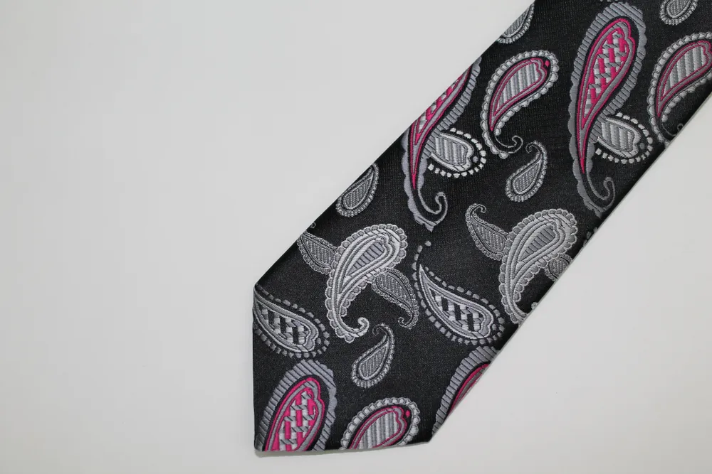 Pure Silk Paisley Tie - Pink / Black