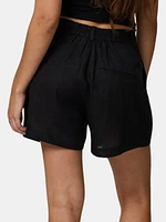 The Classic Linen Short
