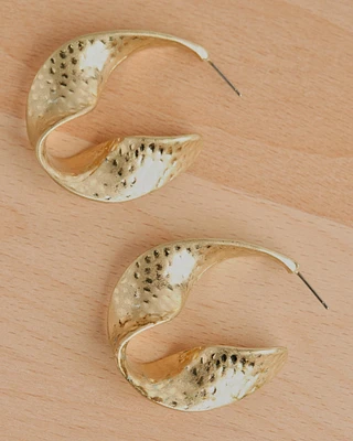Matte Wavy Hoops