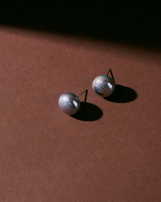 Grey Pearl Earrings