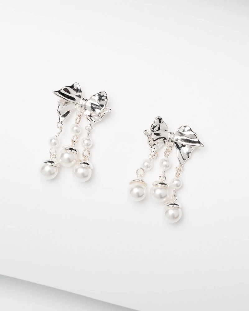 Pearly Coquette Earrings