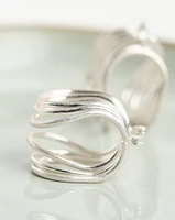 Wavy Medium Hoop