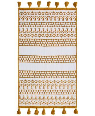 Victor 27"x 45" Accent Rug