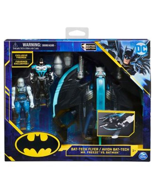 Batman CLOSEOUT! 4 Inch Vehicle Batwing with Figure | The Shops at Willow  Bend