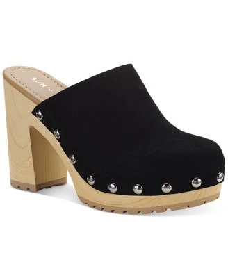 Taanya Studded Clogs