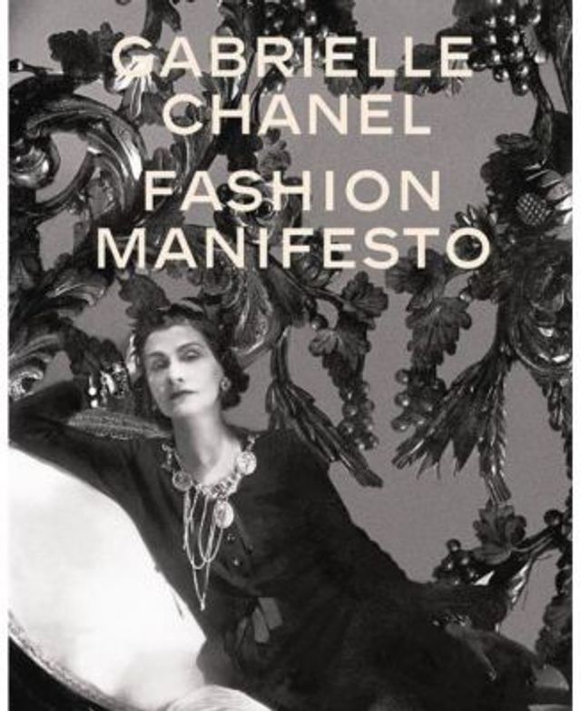 Barnes & Noble Coco Chanel Special Edition - The Illustrated World