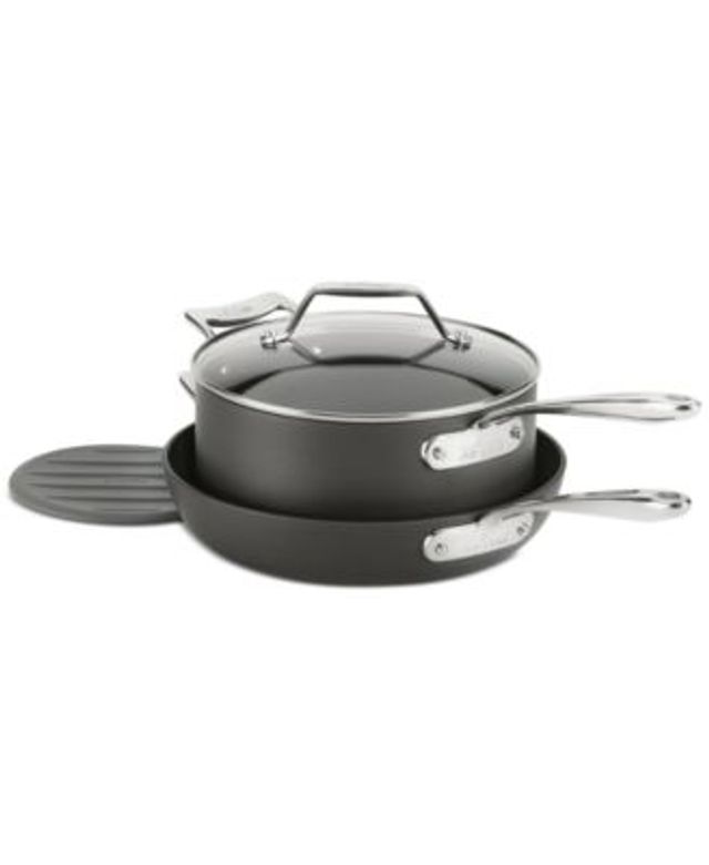 All-Clad Essentials Nonstick Cookware (2.5 Quart Sauce Pan with Lid)