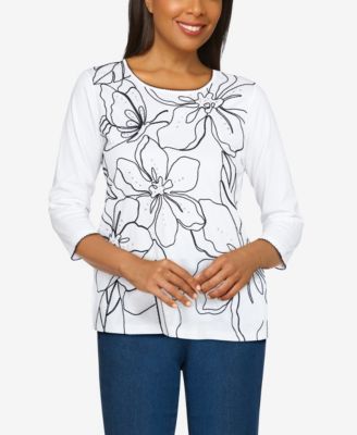 Petite Southern Charm Exploded Floral Embroidery Top