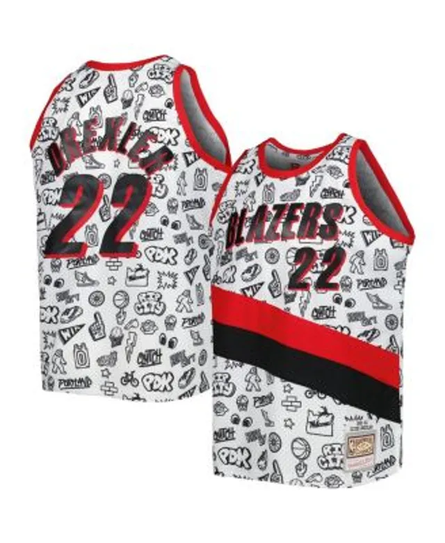 Men's Mitchell & Ness Scottie Pippen Black Portland Trail Blazers 1999-00 Hardwood Classics Swingman Jersey