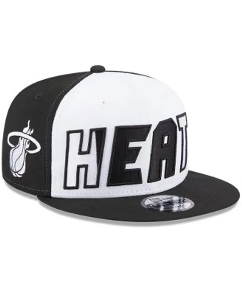 Men's New Era White/Black Phoenix Suns Back Half 9FIFTY Snapback Hat