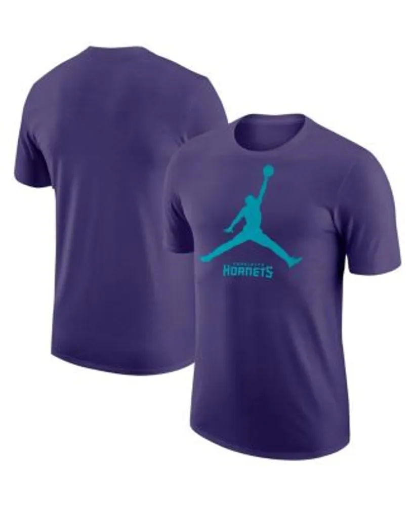 Nike Men's 2022-23 City Edition Los Angeles Lakers Purple Essential Long Sleeve Shirt, Large