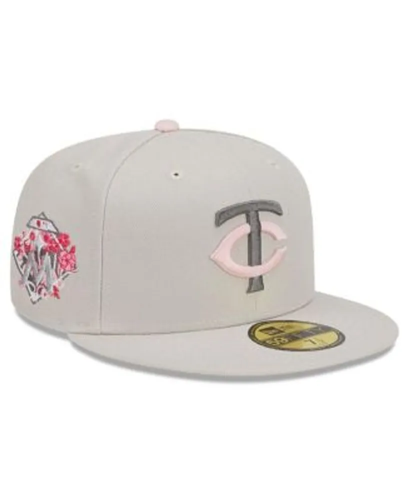 New Era Khaki Boston Red Sox 2023 Mother's Day On-Field 59FIFTY Fitted Hat