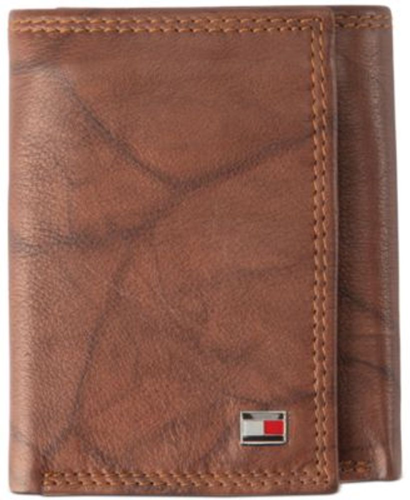 Hilfiger Men's Leather Billfold Pocket RFID Wallet Connecticut Post Mall
