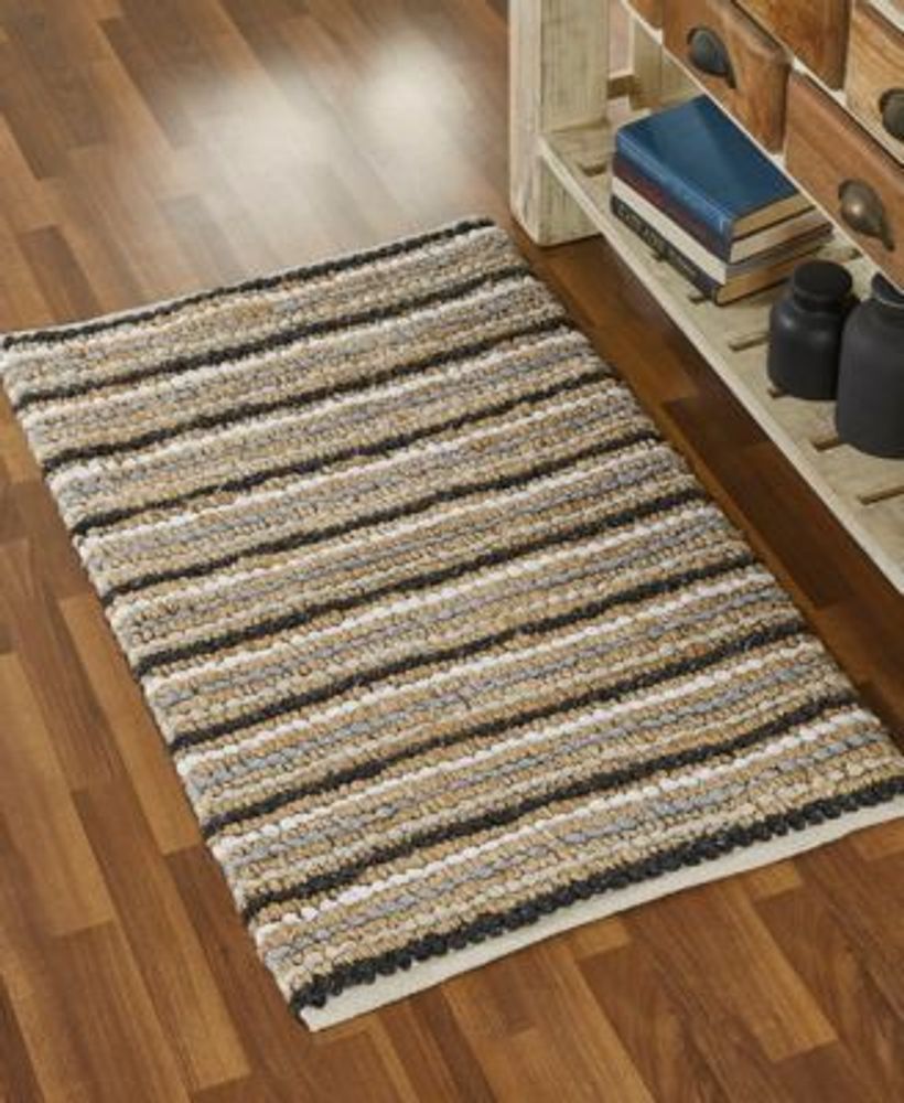 Niall 27" x 45" Woven Scatter Rug