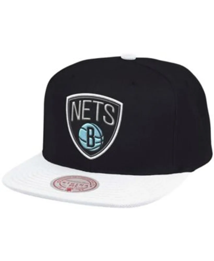 Mitchell & Ness Men's White Brooklyn Nets Core Side Snapback Hat - Macy's  in 2023