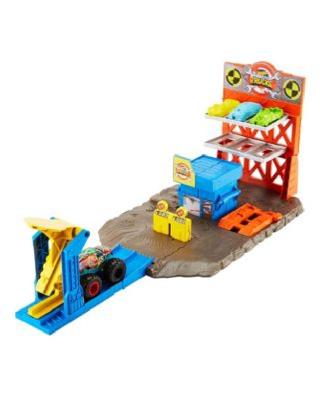 Hot Wheels Monster Trucks Arena Smashers Race Ace Smash Race Challenge  Playset - Multi