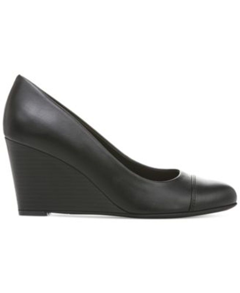 I.N.C. International Concepts Masin Closed-Toe Wedge