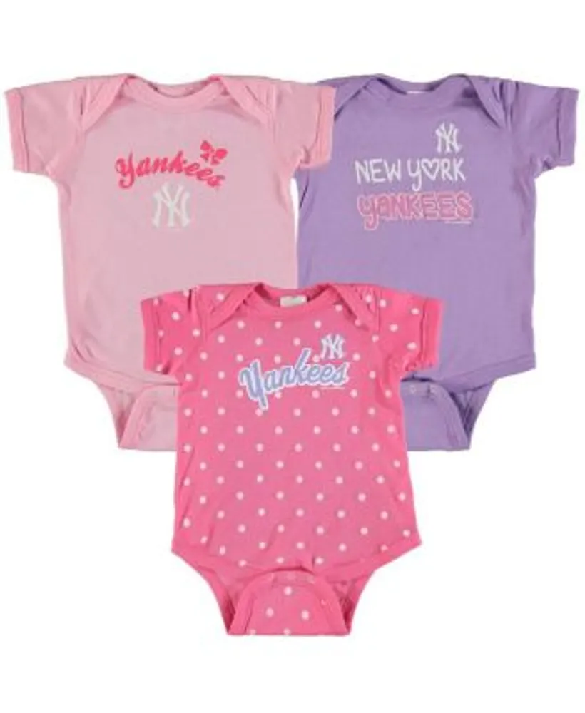 New York Yankees Girls Newborn & Infant 3-Piece Home Plate Bodysuit, Bib &  Booties Set - Navy