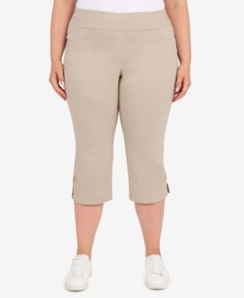 HEARTS OF PALM Plus Essentials Solid Pull-On Capri Pants with Detailed  Split Hem | The Shops at Willow Bend