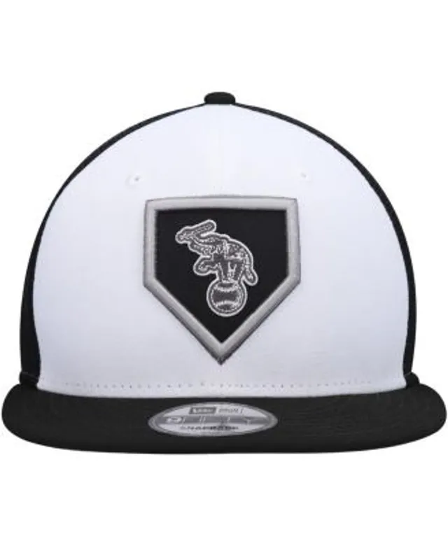 Miami Marlins New Era 2022 Clubhouse Trucker 9FIFTY Snapback Hat