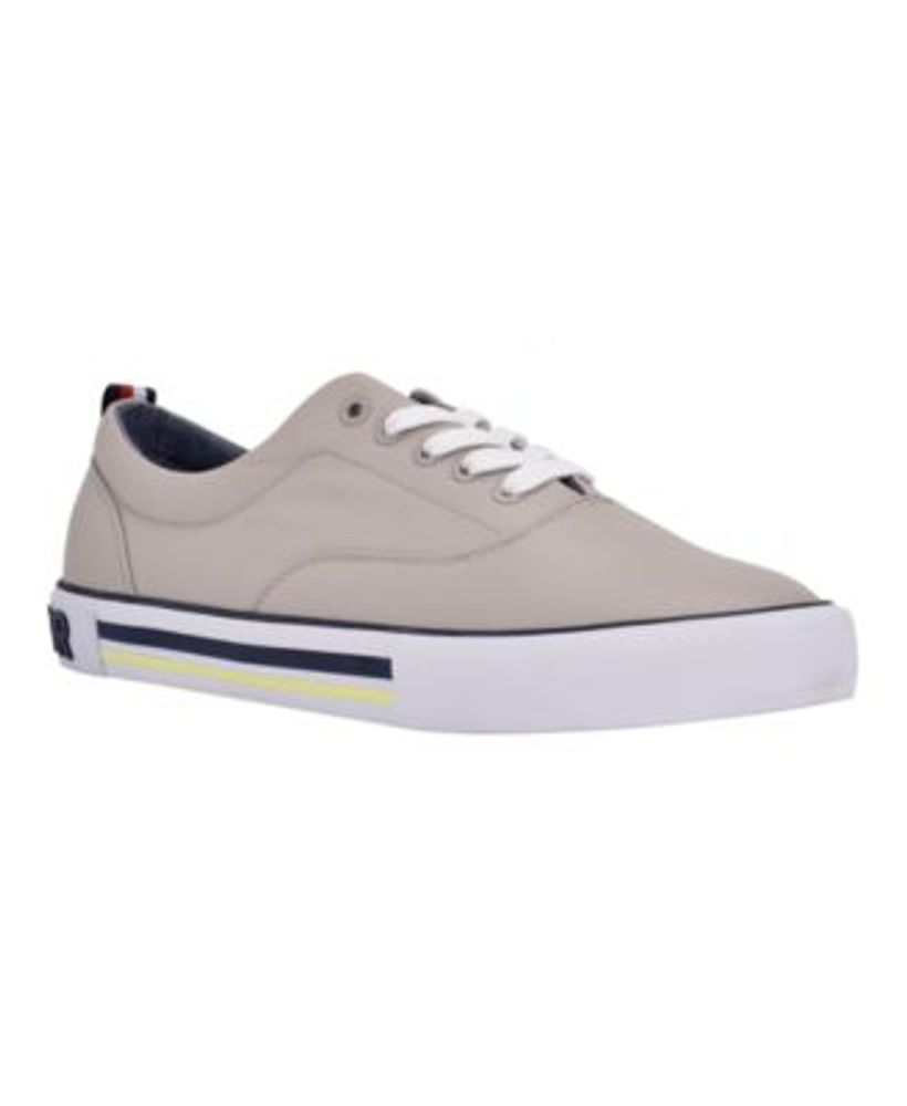 tommy hilfiger men's brecon sneakers