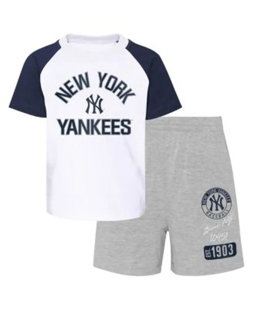 Outerstuff Toddler Boys and Girls White, Heather Gray New York Yankees  Two-Piece Groundout Baller Raglan T-shirt Shorts Set