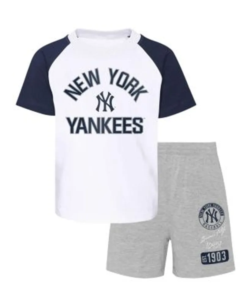 Outerstuff Toddler Boys and Girls Red Heather Gray Chicago Cubs Two-Piece  Groundout Baller Raglan T-shirt Shorts Set