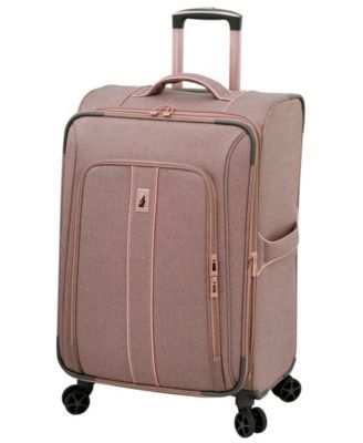 Newcastle Softside 24" Spinner Suitcase