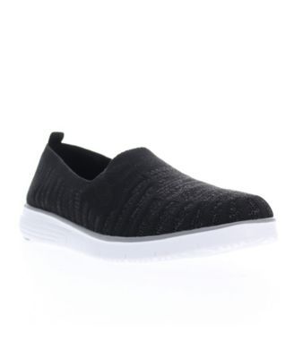 mootsies tootsies giggle slip on sport shoe