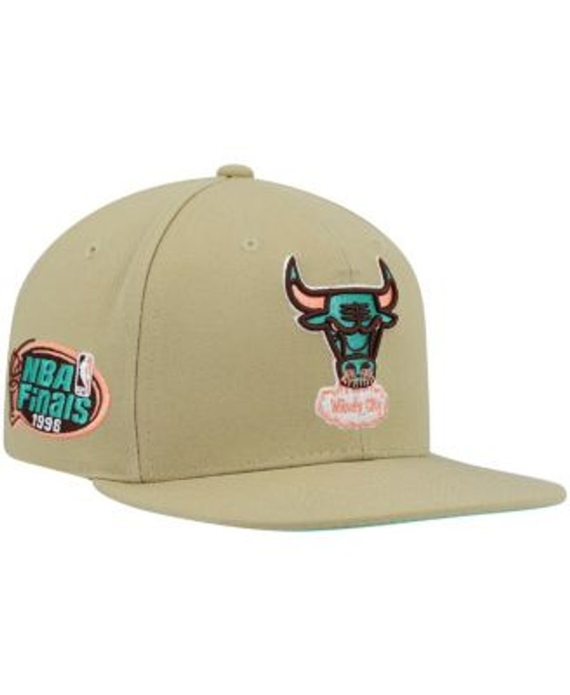 Men's Mitchell & Ness Red/Black Chicago Bulls Hardwood Classics Team Side Fitted Hat