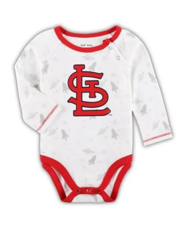 Outerstuff Newborn and Infant Boys and Girls Red and White Cincinnati Reds  Dream Team Bodysuit Hat and Footed Pants Set - Macy's