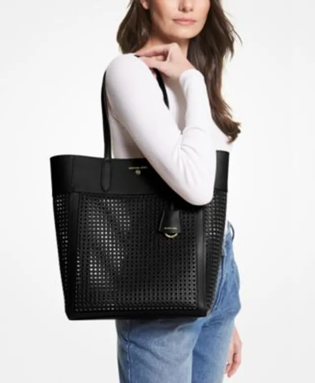 Tote bag in black naplack, the perfed tote