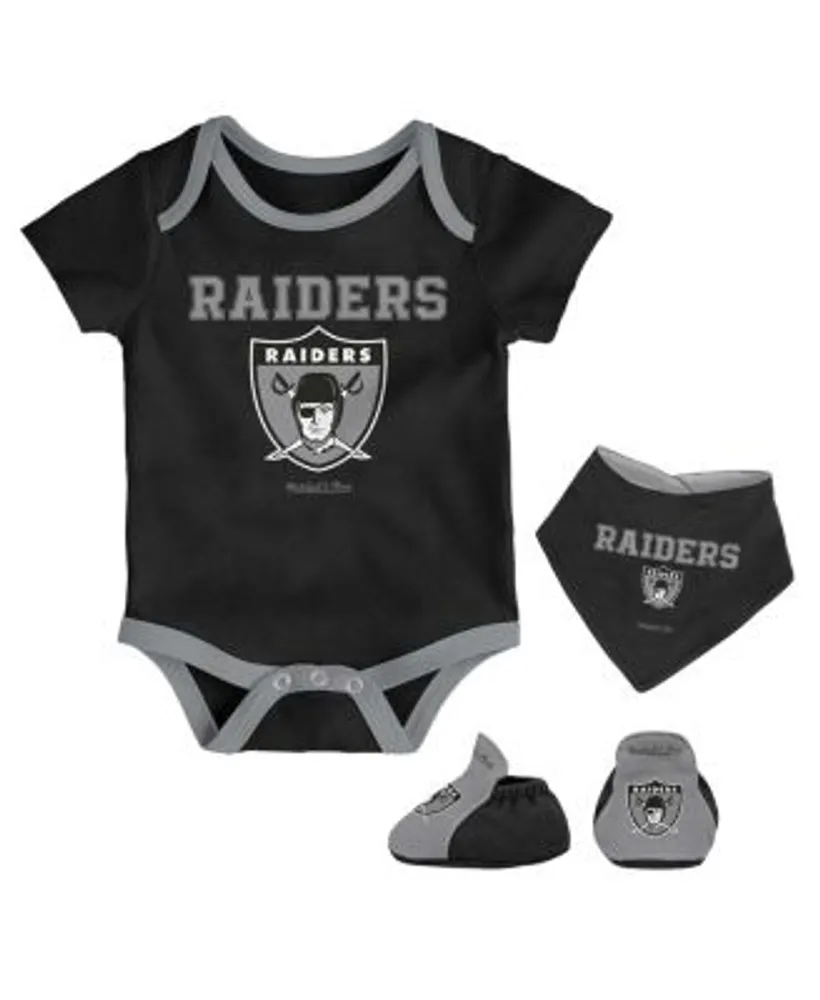 Las Vegas Raiders Newborn & Infant Little Champ Three-Piece Bodysuit, Bib &  Booties Set - Black/Silver