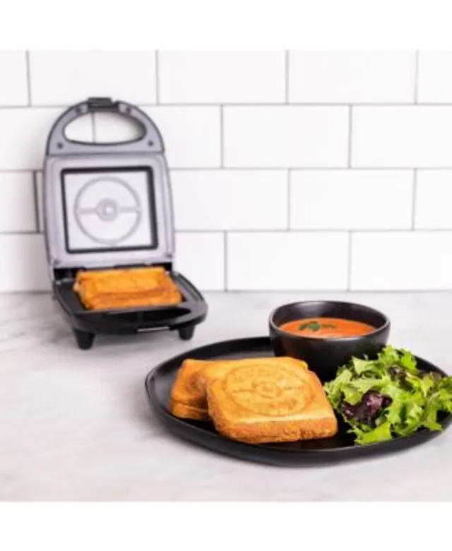 Uncanny Brands Dragon Ball Z Waffle Maker