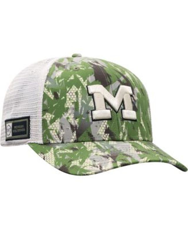 Men's Colosseum Camo Boise State Broncos OHT Military Appreciation 2400  Trucker Snapback Hat