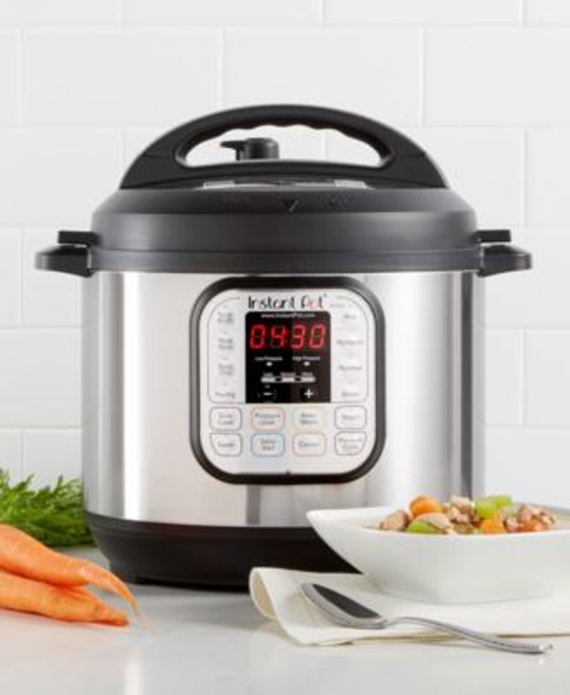 Instant Pot + Instant Pot DUO60 6 Qt 7-in-1 Multi-Use Programmable Pressure  Cooker, Slow Cooker, Rice Cooker, Steamer, Sauté, Yogurt Maker and Warmer