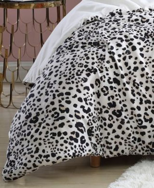 Betsey Johnson Water Leopard Comforter Set, Full/Queen | Montebello Town  Center