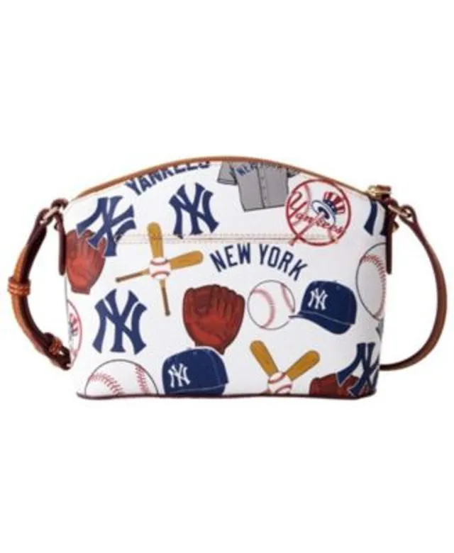 Dooney & Bourke MLB Yankees Suki Crossbody