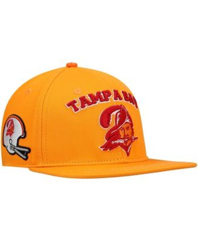 Men's New Era Red Tampa Bay Buccaneers Stacked Trucker 9FIFTY Snapback Hat