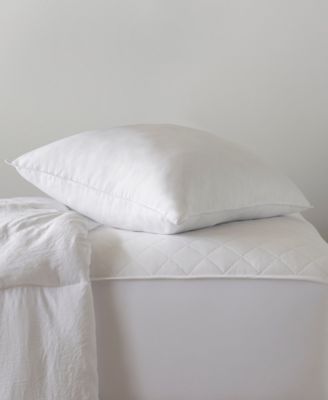 Signature Plush Memory Fiber Allergy Resistant Pillow,