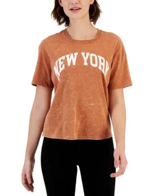 Juniors' New York Graphic T-Shirt