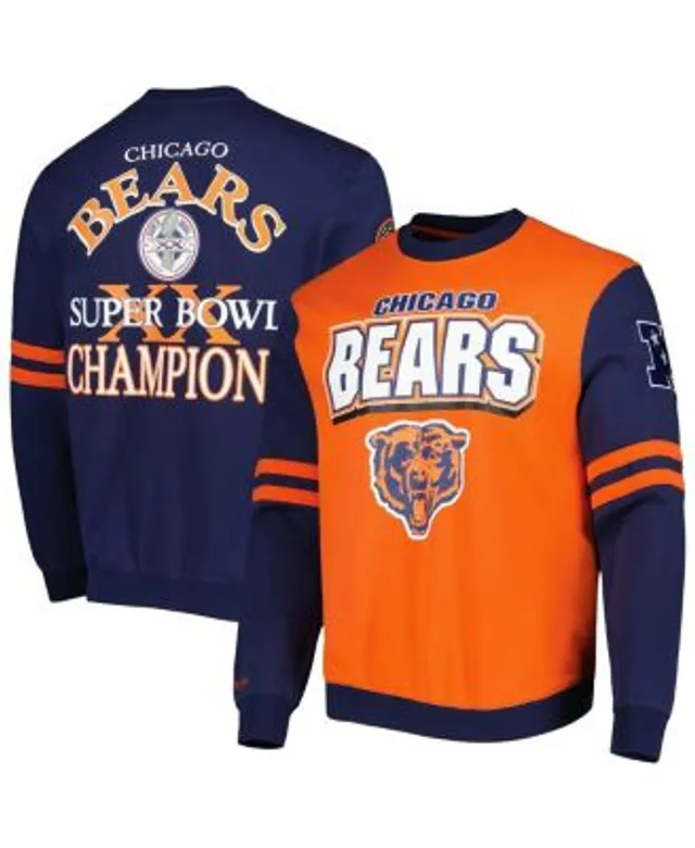 Antigua Men's Navy Chicago Bears Brigade Quarter-Zip Sweatshirt