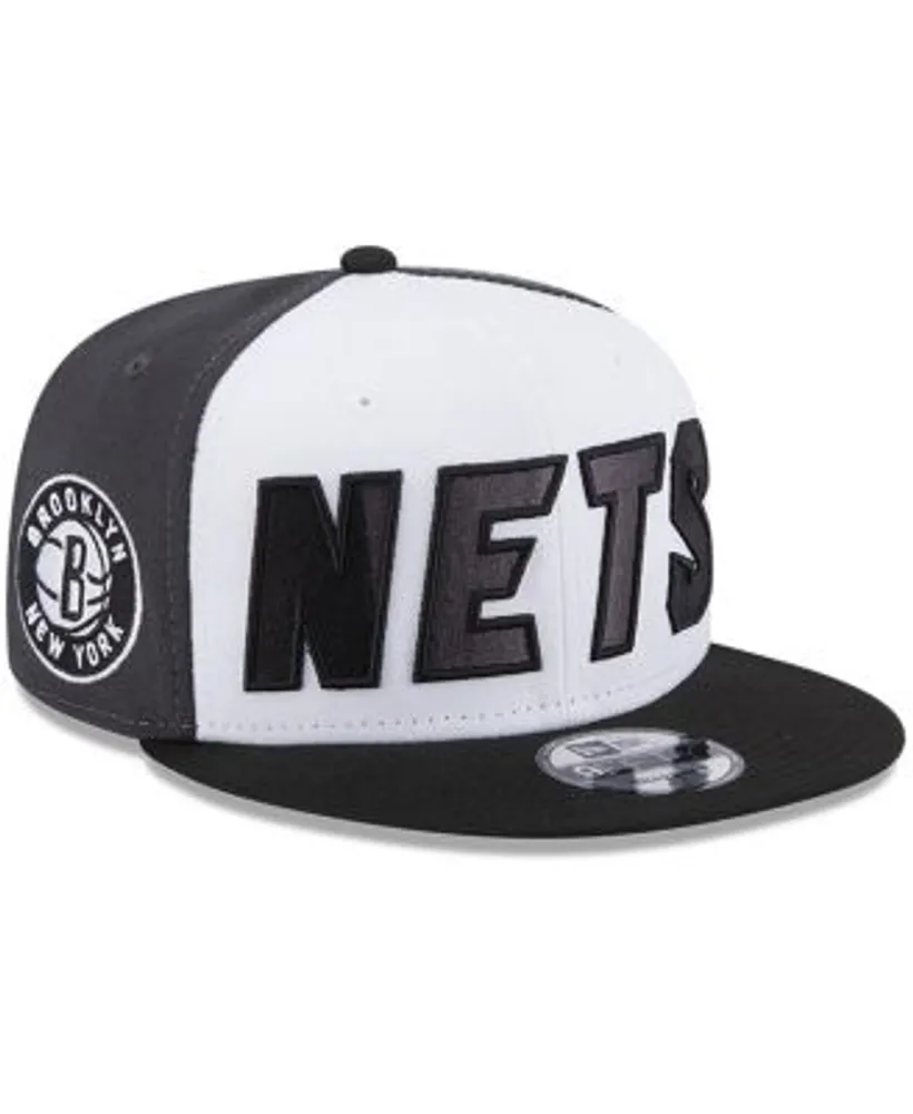 New Era Men's White and Black Brooklyn Nets Back Half 9FIFTY Snapback Hat