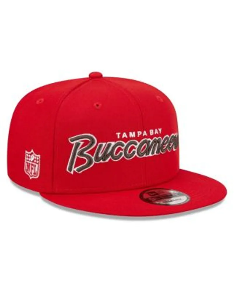 New Era Men's Red Tampa Bay Buccaneers Script 9FIFTY Snapback Hat