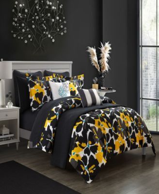 Malea Piece Comforter Set,